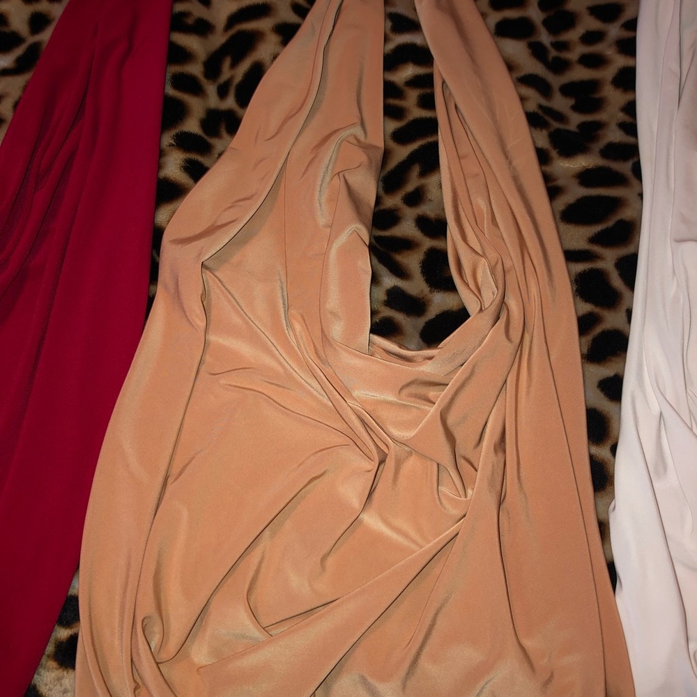 Halter top - Picture 2 of 4